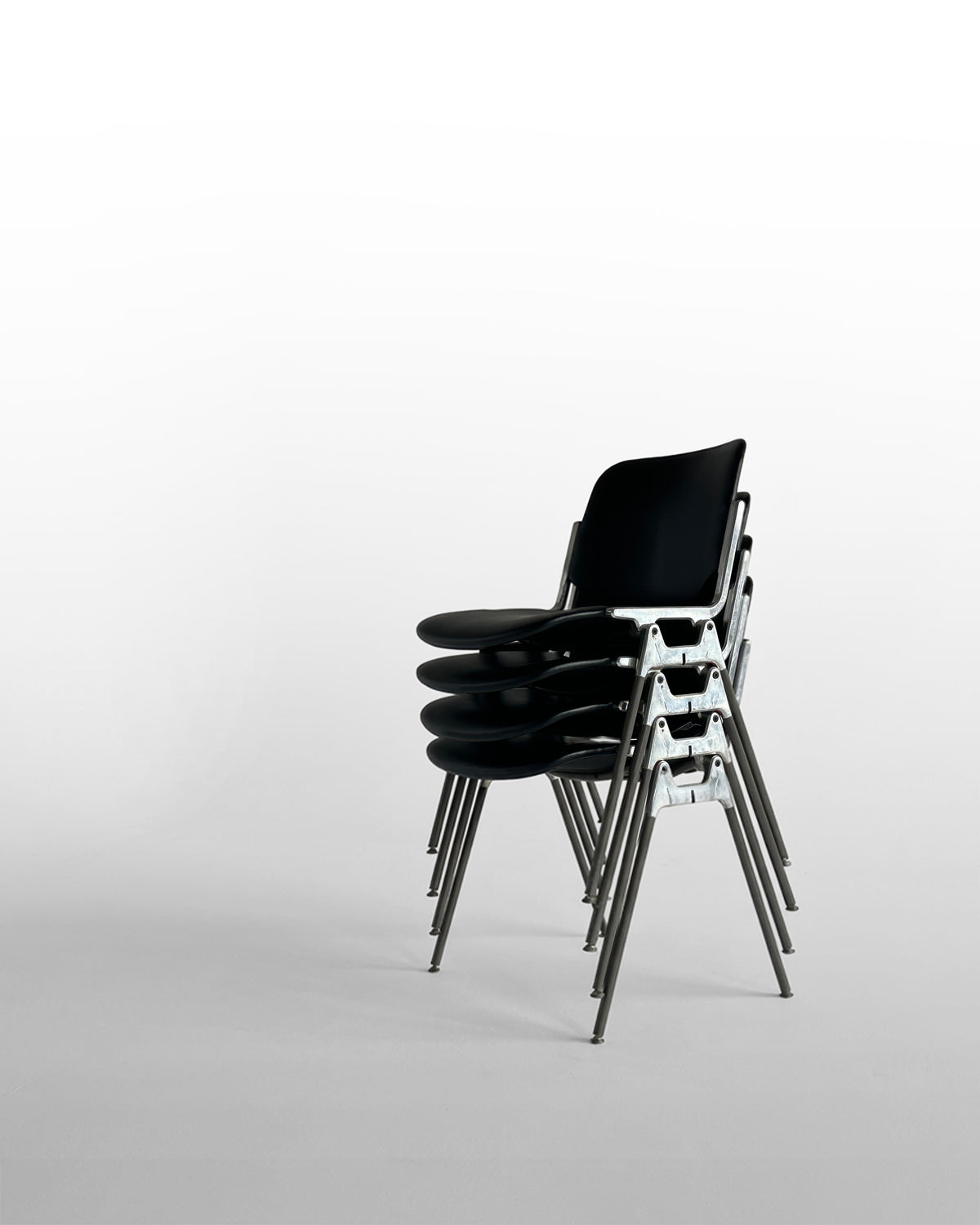 CHAISES DSC 106 PAR GIANCARLO PIRETTI POUR ANONIMA CASTELLI, 1970