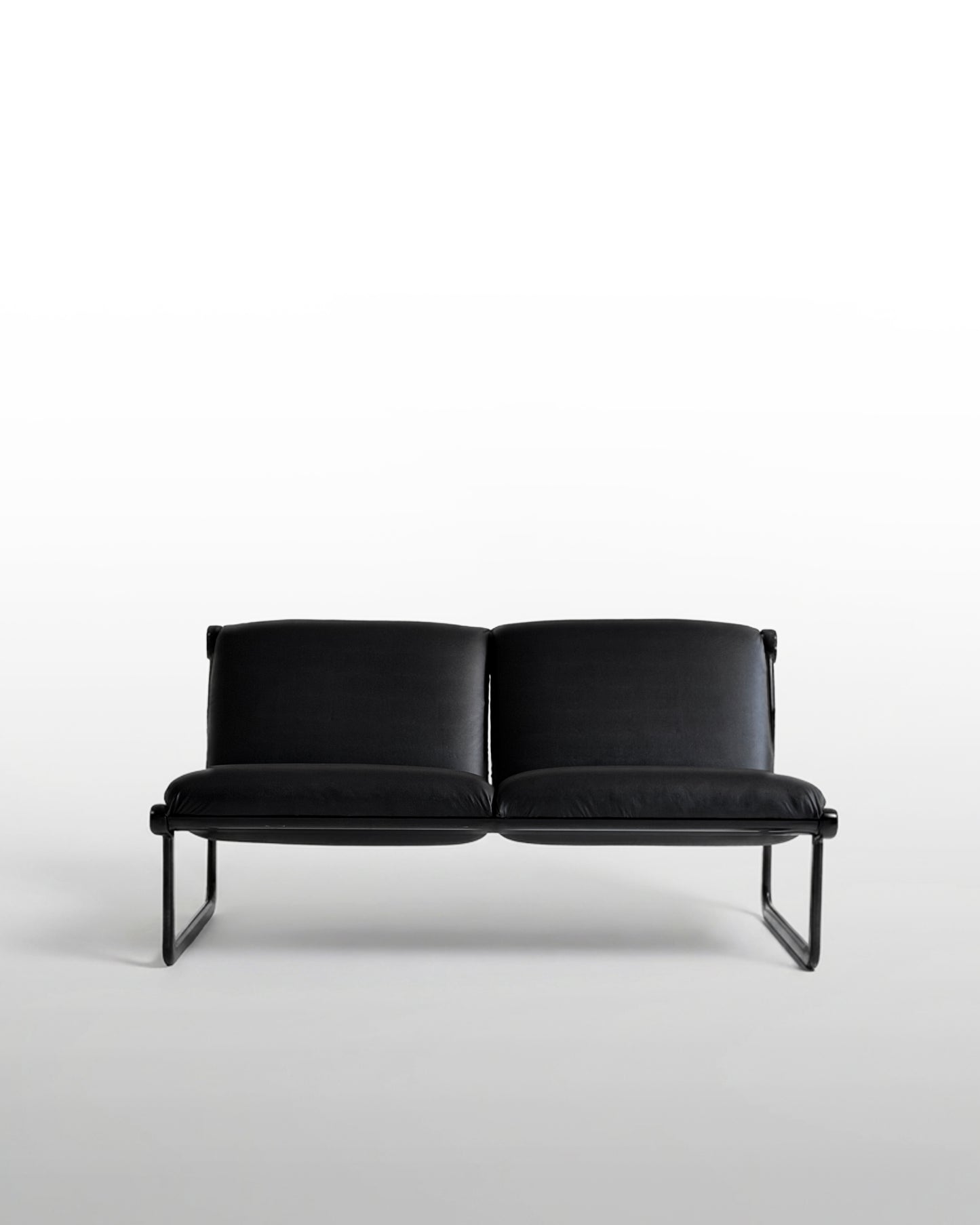 CANAPÉ SLING PAR BRUCE HANNAH & ANDREW MORRISSON