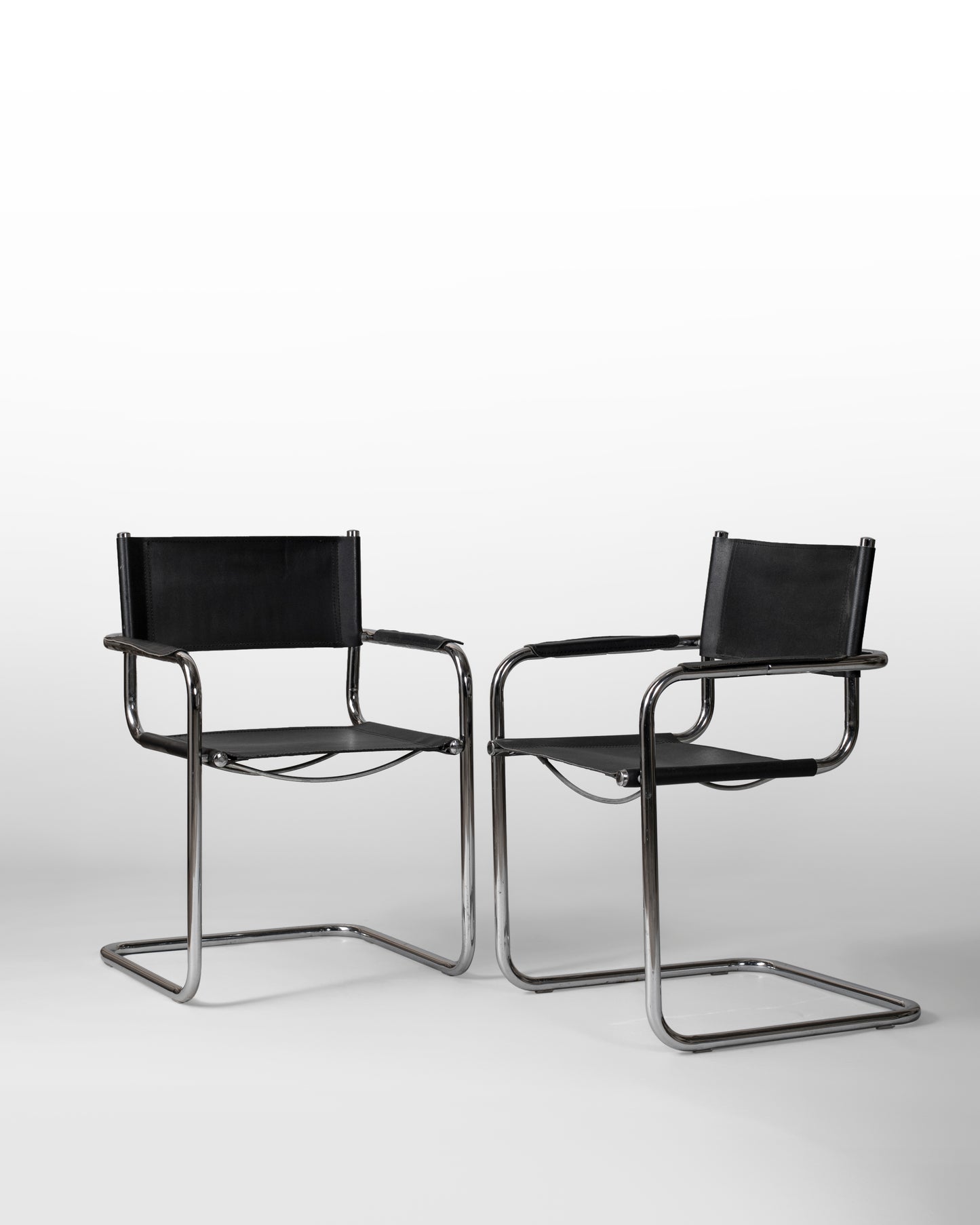 PAIRE DE CHAISES B34, MARCEL BREUER, ALLEMAGNE, ANNÉES 1930