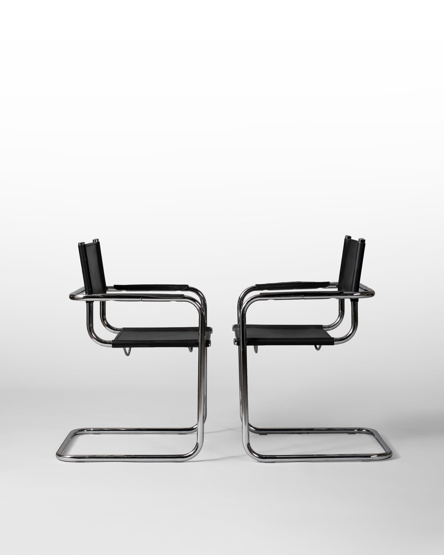 PAIRE DE CHAISES B34, MARCEL BREUER, ALLEMAGNE, ANNÉES 1930