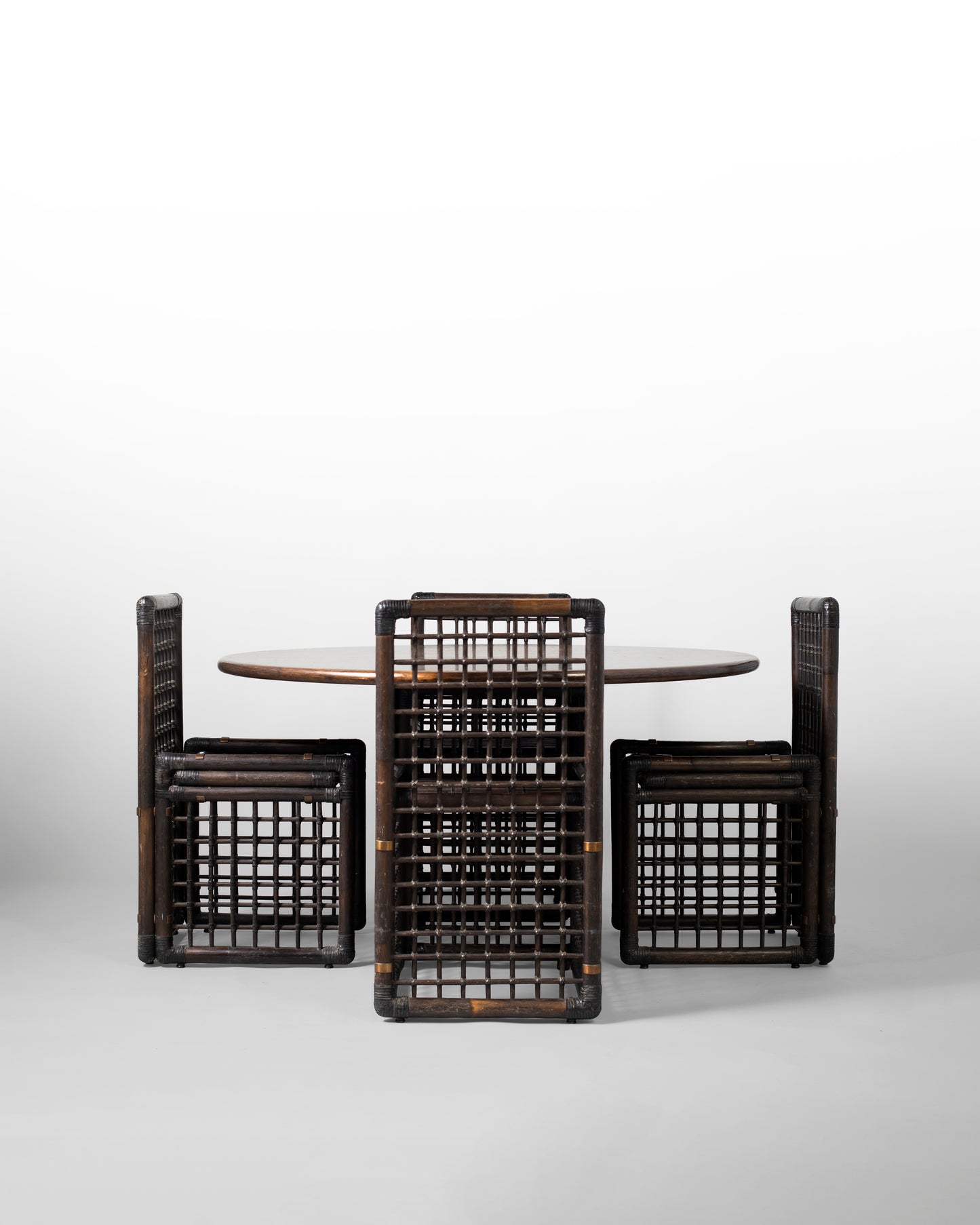 ENSEMBLE DE SALLE A MANGER BASILIAN 1, AFRA & TOBIA SCARPA, B&B ITALIA