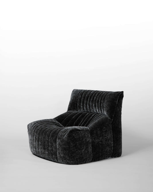 Aralia Ligne Roset – Fauteuil vintage en velours gris anthracite par Michel Ducaroy, design iconique des années 1980.