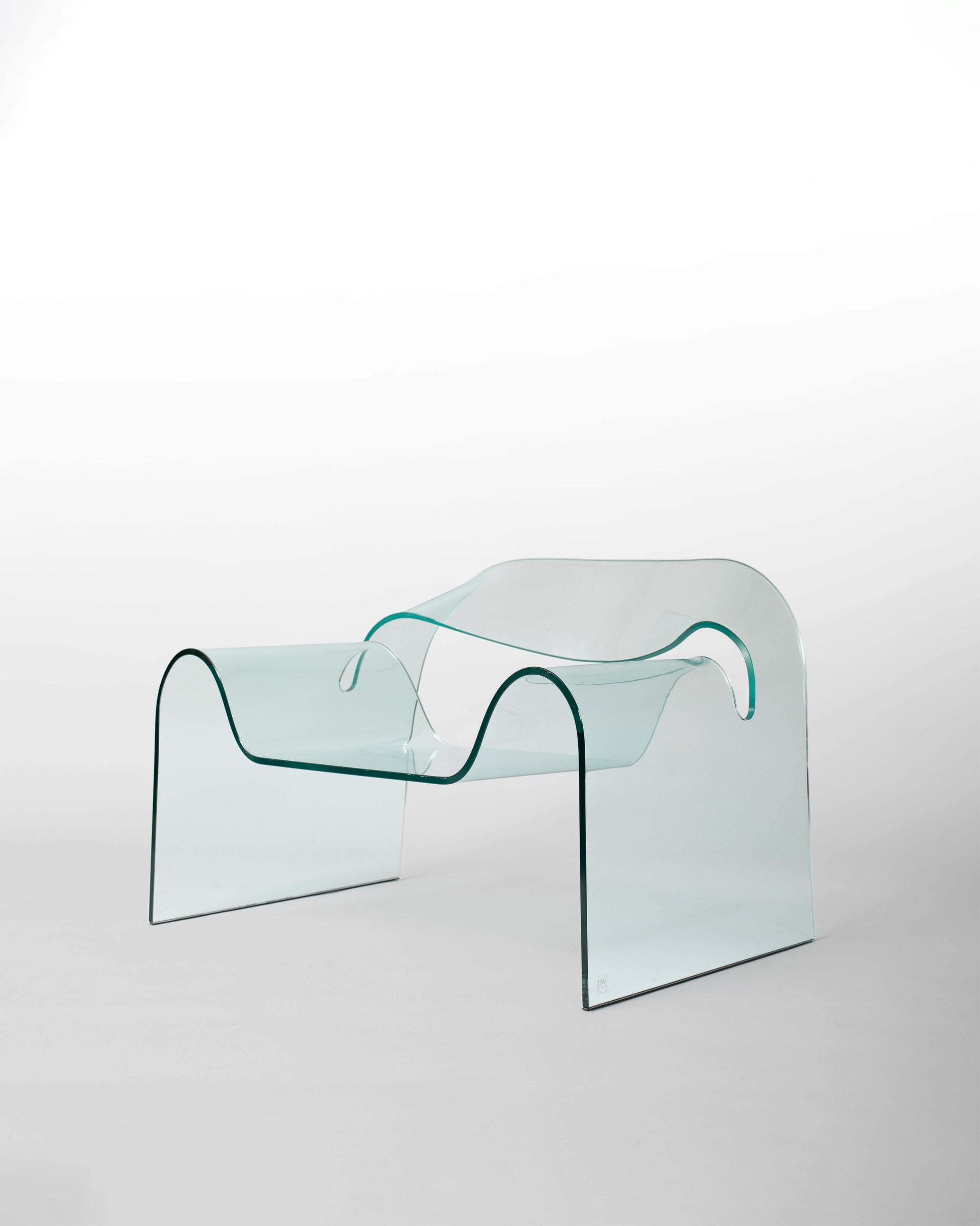 Ghost Cini Boeri – Fauteuil vintage en verre édité par Fiam en 1987, design iconique de 1980.
