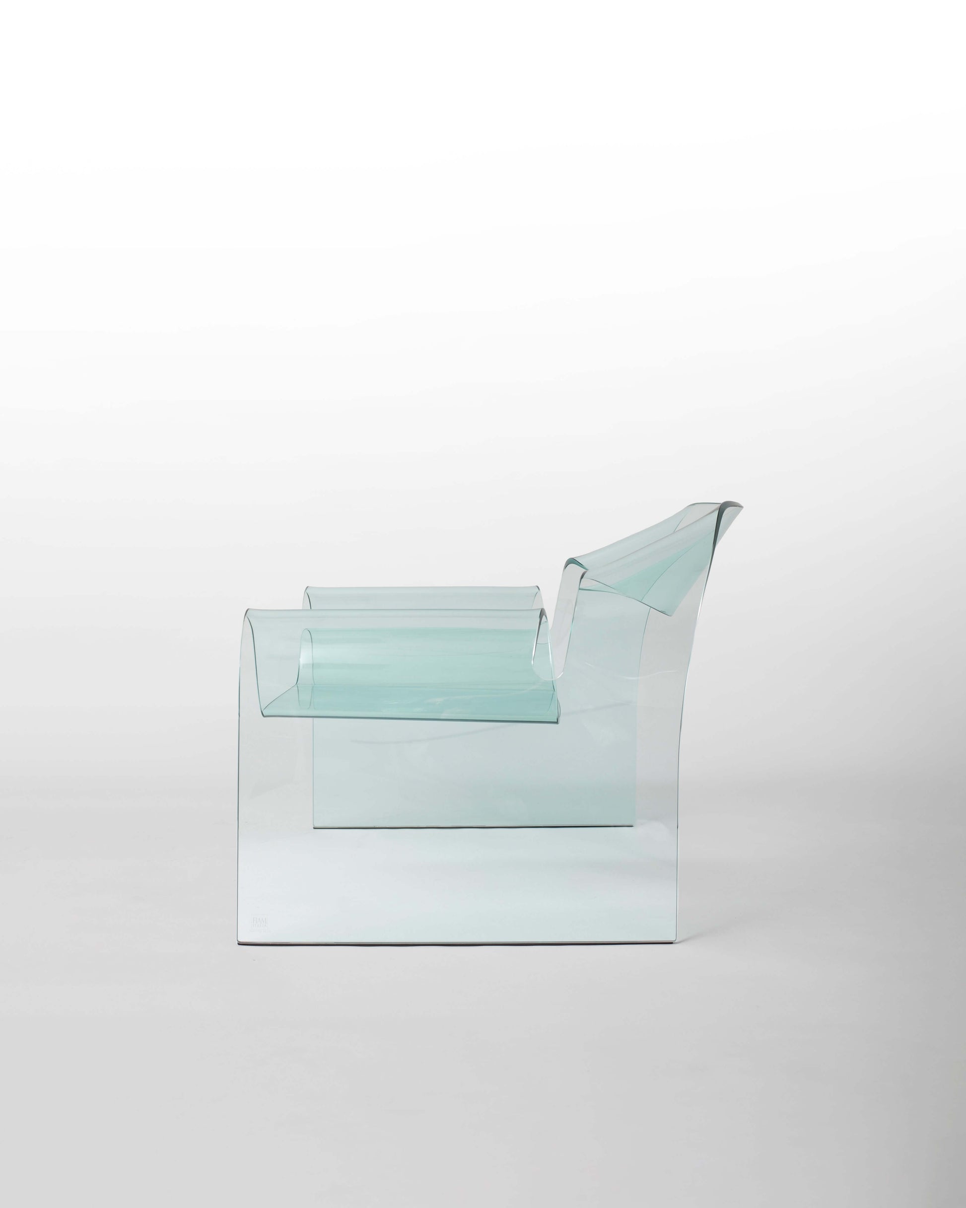 Ghost Cini Boeri – Fauteuil vintage en verre édité par Fiam en 1987, design iconique de 1980.