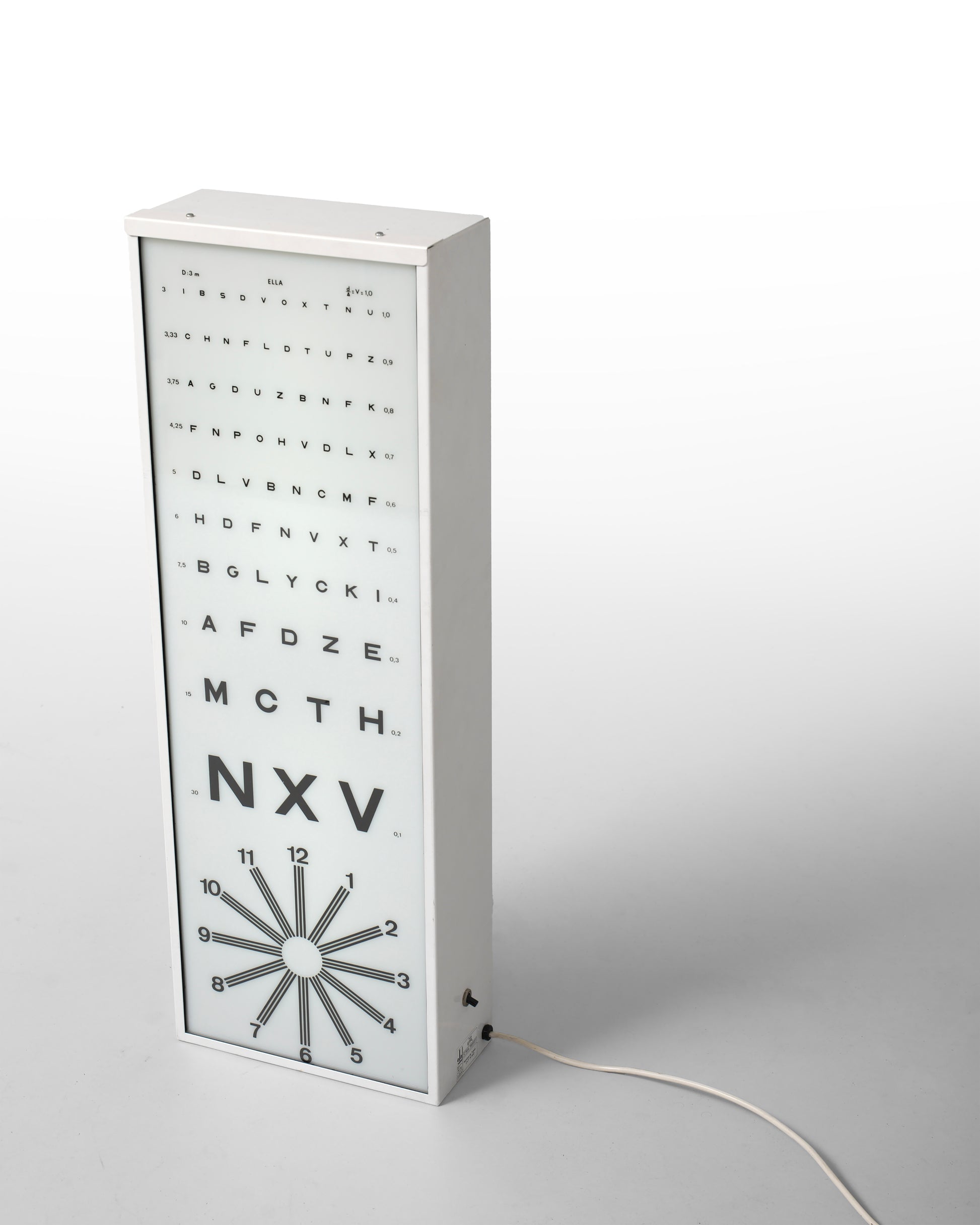 Luminous panel inspired by the Monoyer scale, featuring backlit visual acuity chart typography with a clean frame and soft glow, blending vintage aesthetics with modern graphic design.